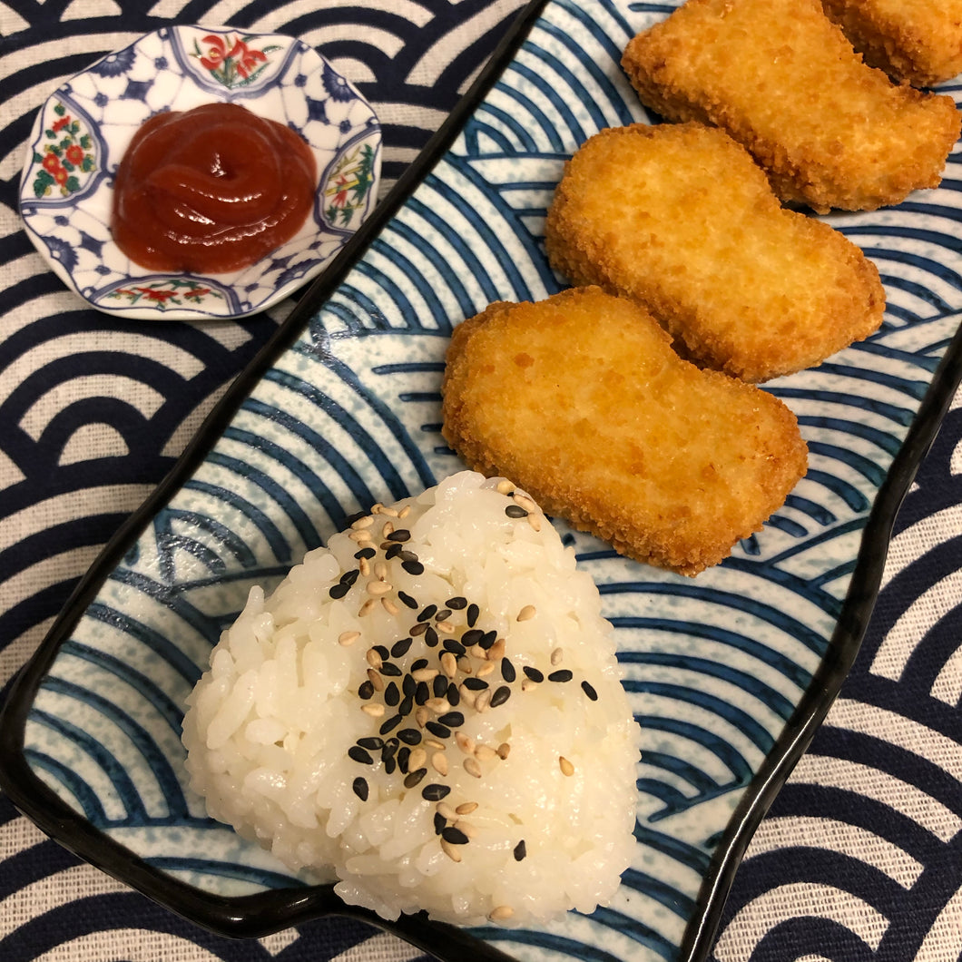 Kylling nuggets (8stk) med Onigiri